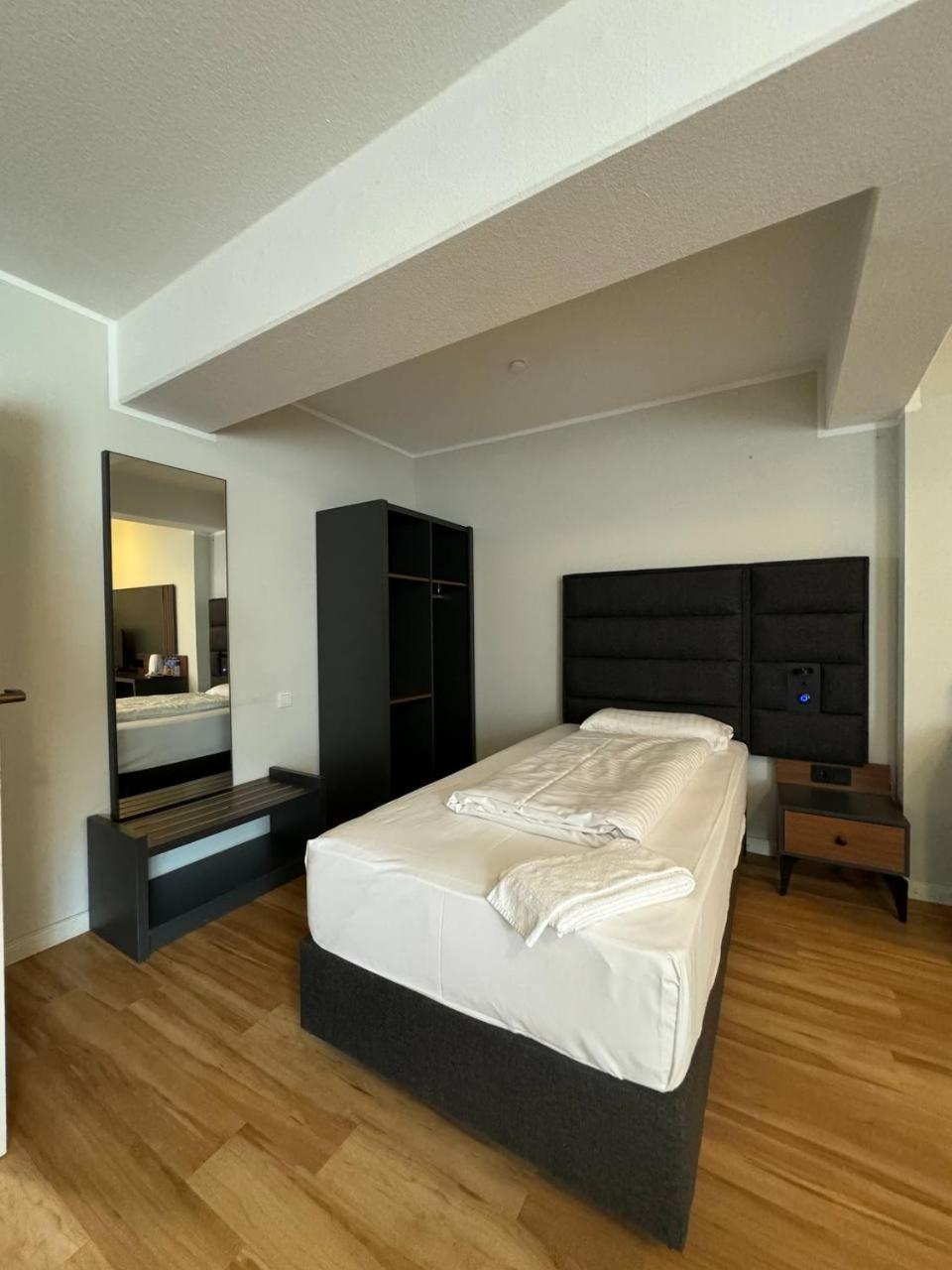 M&A Cityhotel Hildesheim Ngoại thất bức ảnh